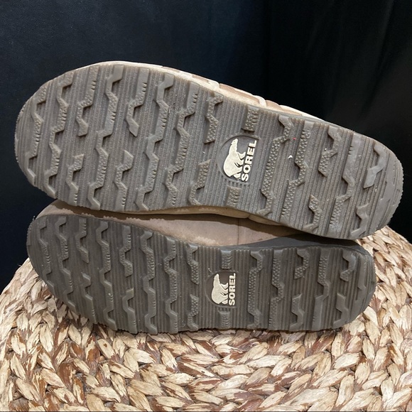 Sorel tan suede fur lining winter snow boots - Picture 7 of 8